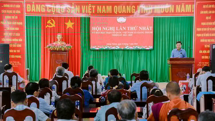 Công bố các quyết định tổ chức, cán bộ Mặt trận Tổ quốc Việt Nam xã Giang Thành