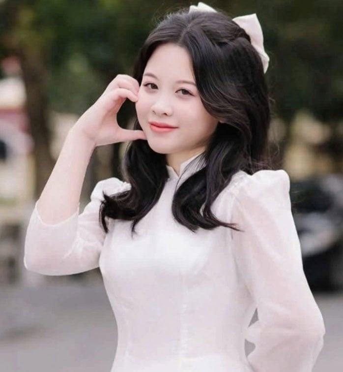 Thành tích học tập ấn tượng của 4 nữ thủ khoa Kỳ thi tốt nghiệp THPT 2025- Ảnh 3.