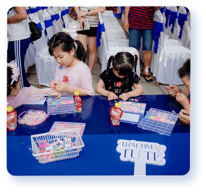 Mang đến cơ hội phát triển toàn diện và nuôi dưỡng sự tự tin cho các bé gái có hoàn cảnh khó khăn - Ảnh 1.