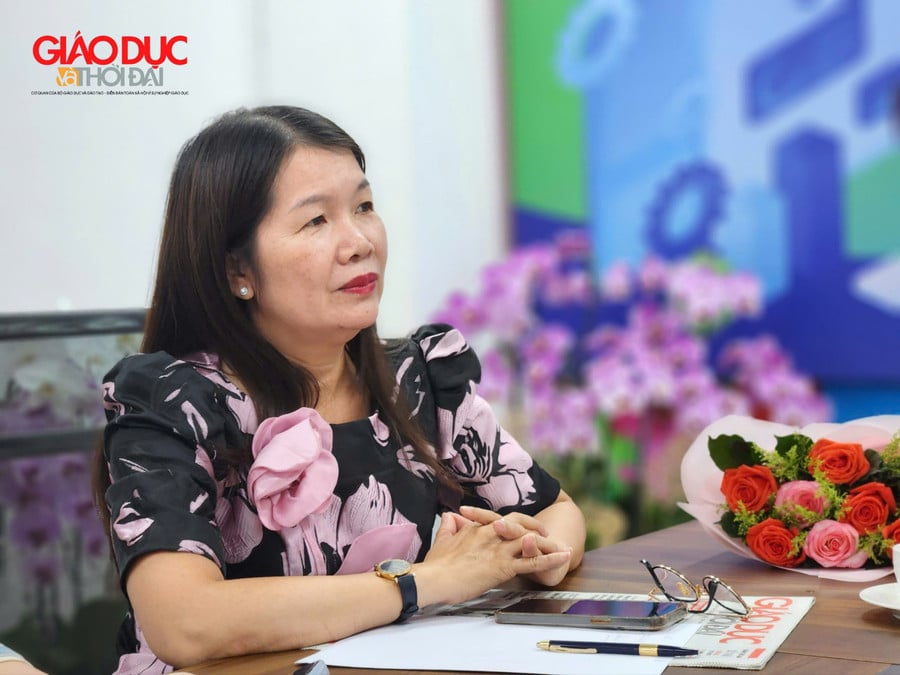 ths-phung-9929.jpg