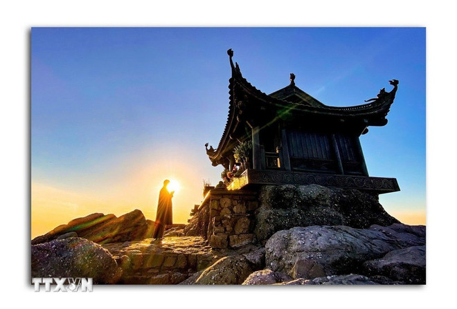yen-tu-vinh-nghiem-con-son-3.jpg
