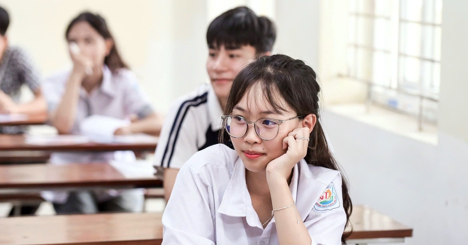 Xếp hạng điểm thi tốt nghiệp THPT môn Tiếng Anh 2025 theo thứ tự 34 tỉnh, thành