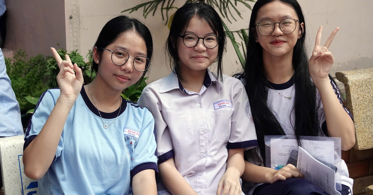 Tuyển sinh lớp 10 tại TP.HCM năm 2026 sau sáp nhập: Vừa thi tuyển vừa xét tuyển