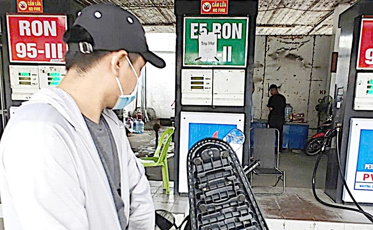 Bắt buộc dùng xăng E10 từ ngày 1-1-2026 - Kỳ 1: Doanh nghiệp lo trở tay không kịp - Ảnh 2.