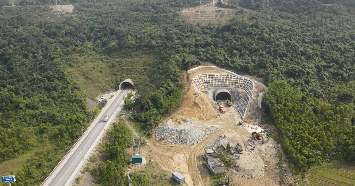 Thông hầm Đèo Ngang nối Hà Tĩnh với Quảng Trị