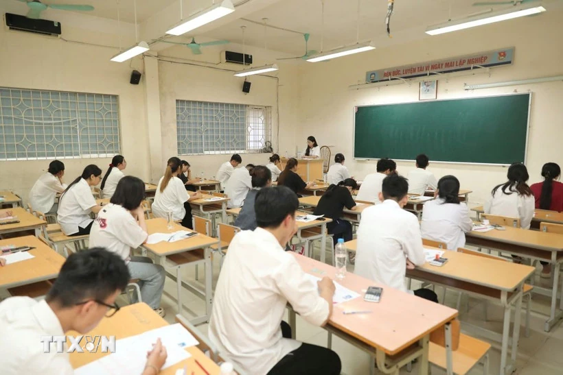Những con số đáng chú ý trong phổ điểm thi tốt nghiệp THPT 2025