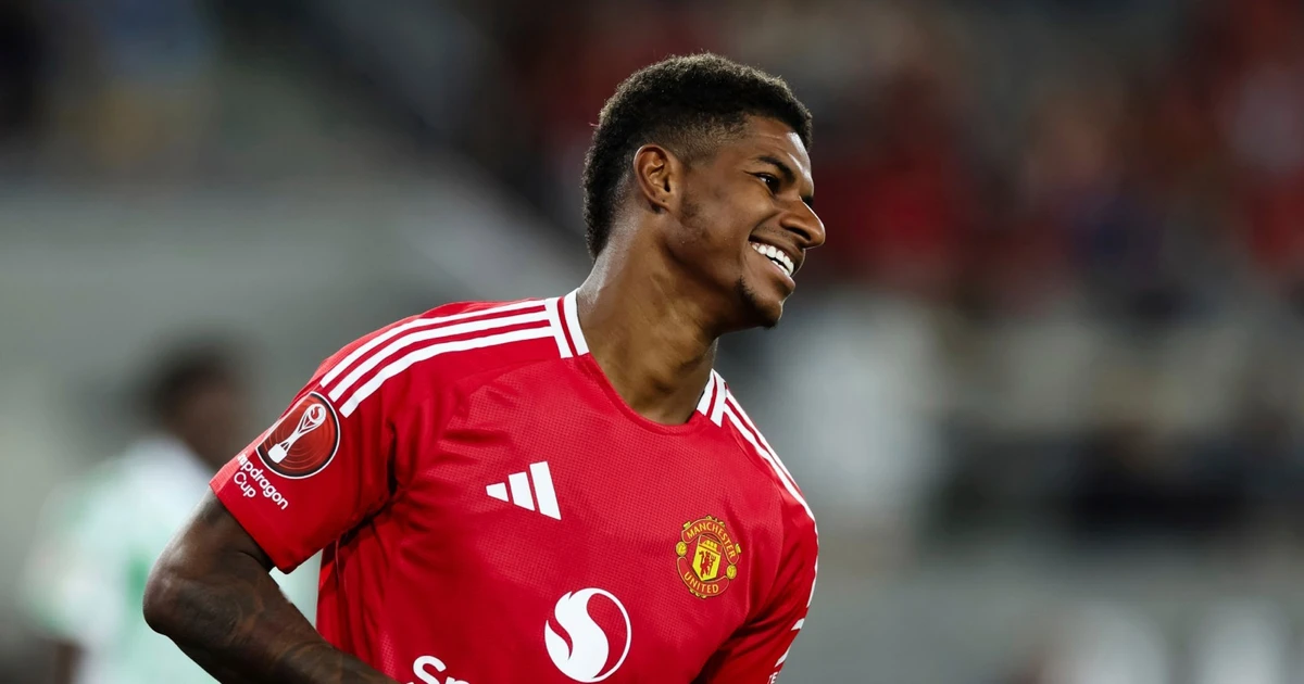Antony, Sancho និង Rashford ត្រូវបាន MU ឯកោជាសាធារណៈ