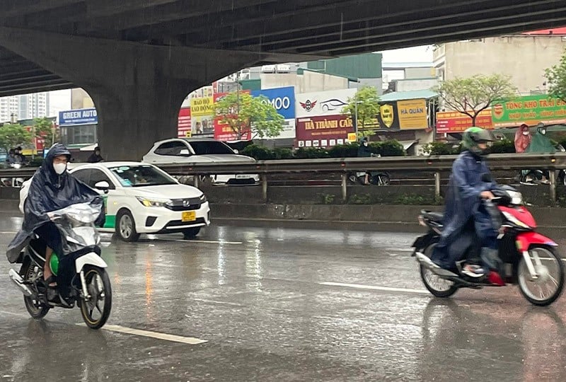 Dự báo khu vực Hà Nội ngày nắng, chiều tối và đêm có mưa rào và dông vài nơi. (Ảnh minh họa: Đ.T)