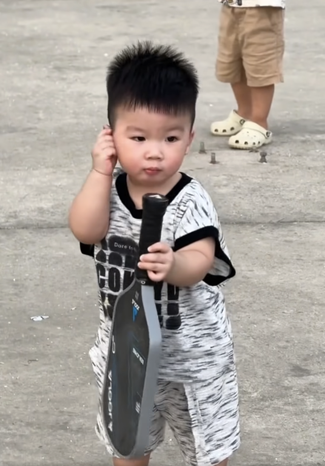 Gia đình Quang Hải chơi pickleball cực vui: Nhân vật này khiến dân mạng 'tan chảy'- Ảnh 4.