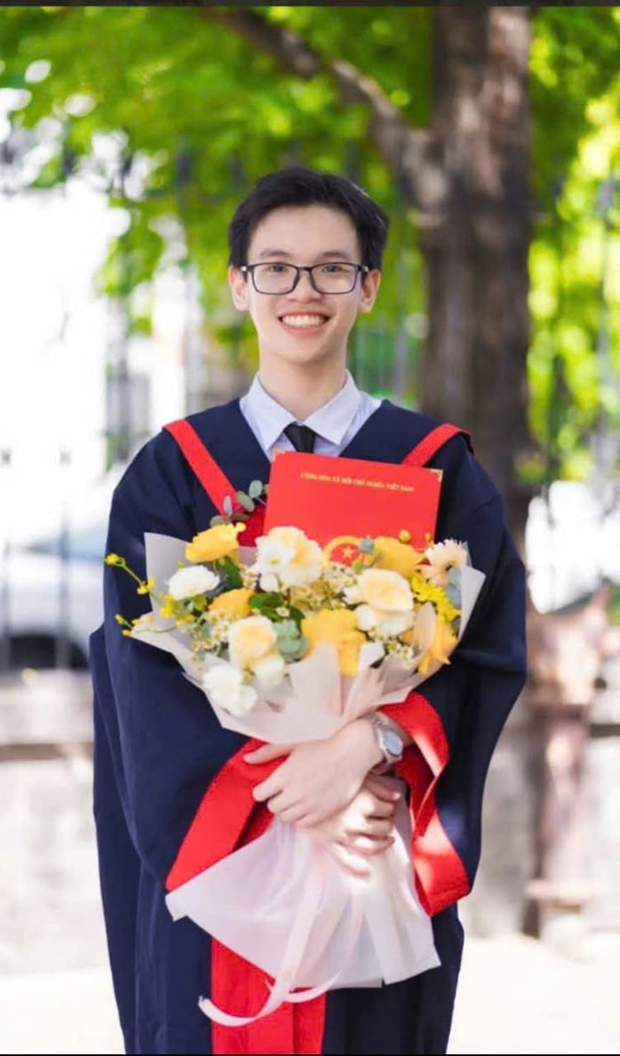 Trường tư thục ở TP HCM tiếp tục ghi dấu ấn với thủ khoa tuyệt đối 30 điểm khối B- Ảnh 1.