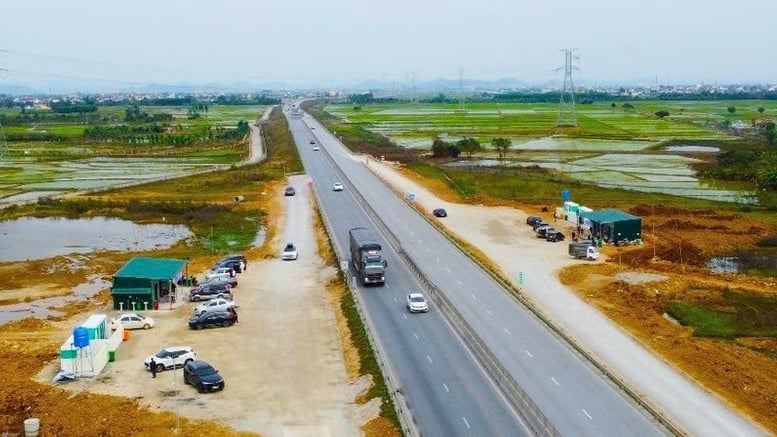 Rút ngắn tối đa thủ tục, khẩn trương hoàn thành xây trạm dừng nghỉ trên cao tốc- Ảnh 1.