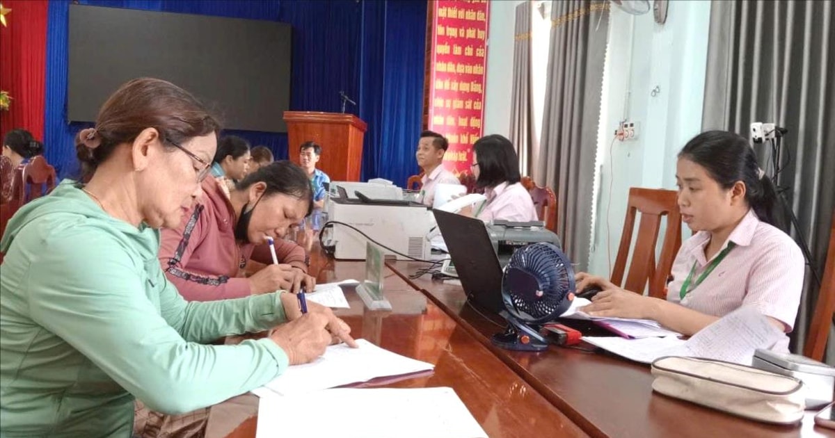 Phòng giao dịch Ngân hàng Chính sách xã hội Quế Sơn duy trì 18 điểm giao dịch