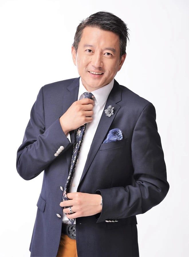 Không theo đuổi nghiệp diễn, Thái Viễn Hàng giờ là doanh nhân giàu có.