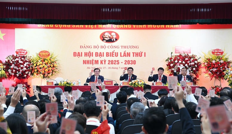 Đại hội cũng quyết định phương hướng, mục tiêu, nhiệm vụ, giải pháp mang tính đột phá để lãnh đạo, chỉ đạo ngành công thương tiếp tục thực hiện thành công các nhiệm vụ trong nhiệm kỳ tới - Ảnh: VGP/Hải Minh