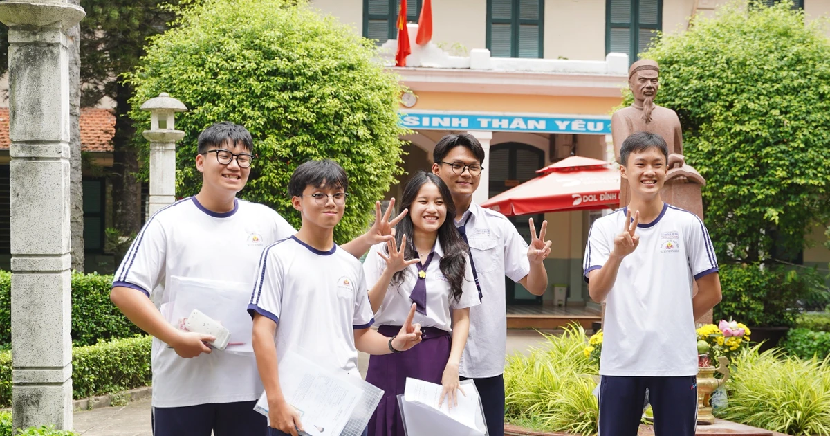 Phổ điểm thi tốt nghiệp THPT 2025: Xua tan những âu lo