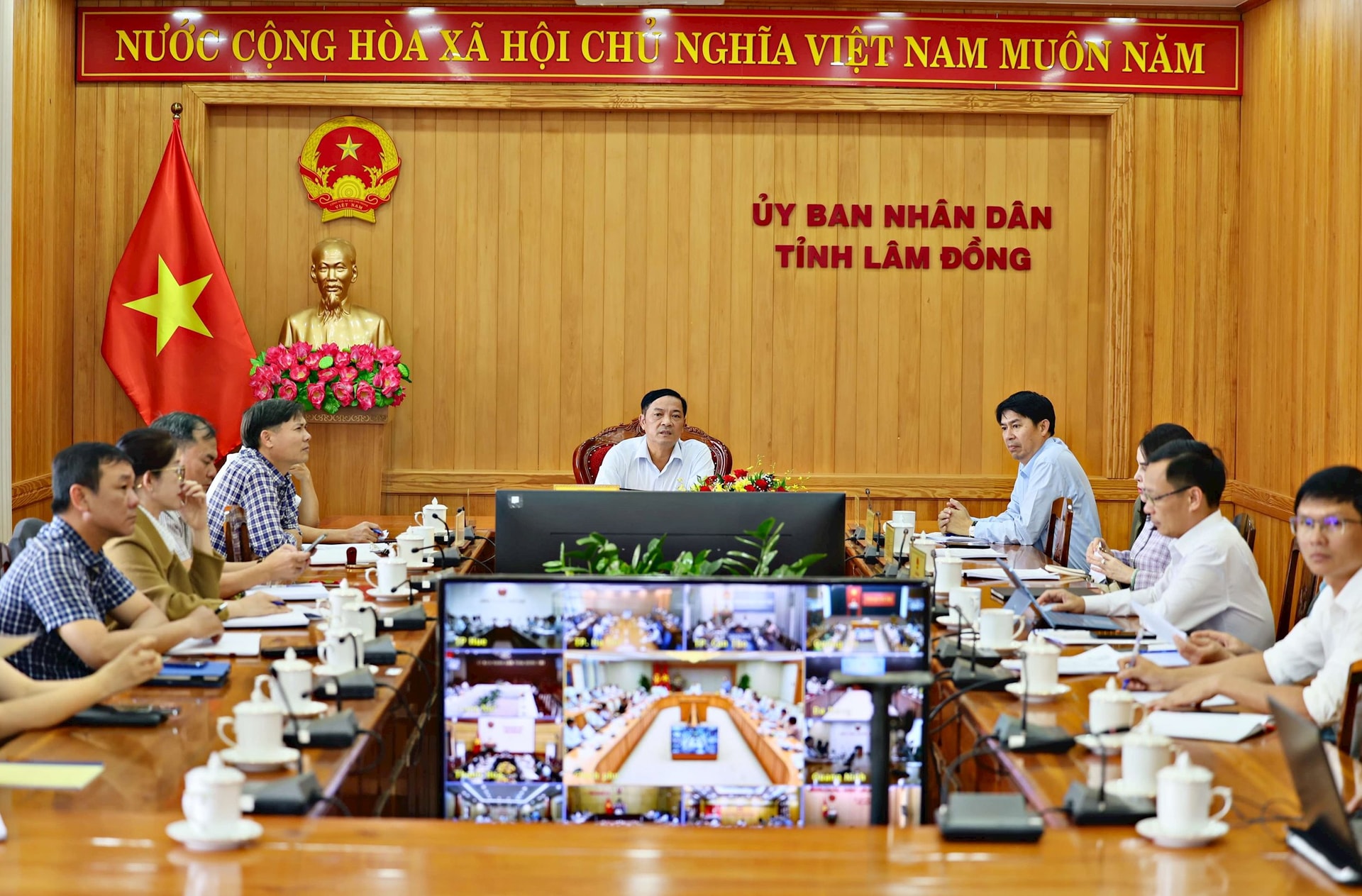 Các đại biểu tham dự tại điểm cầu trực tuyến tỉnh Lâm Đồng chiều 16/7