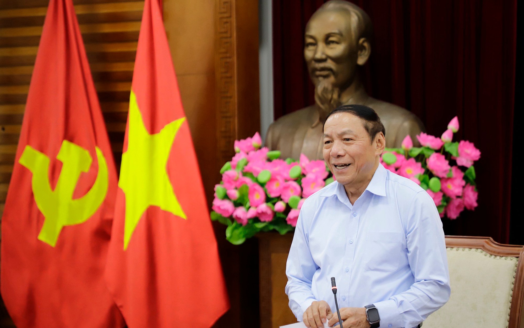 Minister Nguyen Van Hung: „Die Karte des vietnamesischen Tourismus schnell neu zeichnen“ und den Tourismus zu einem inspirierenden Wirtschaftssektor machen