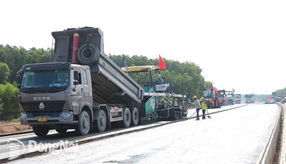 Đoạn tuyến Dự án Đường cao tốc Biên Hòa - Vũng Tàu do Công ty CP Lizen thi công dự kiến hoàn thành xây dựng trong tháng 7-2025, vượt tiến độ hợp đồng 8 tháng. Ảnh: tư liệu
