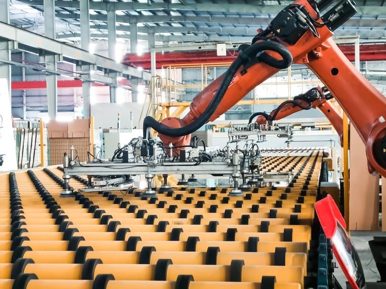 Bộ Xây dựng: Mục tiêu tăng trưởng của ngành trên 9% năm 2025 là khả thi- Ảnh 1.