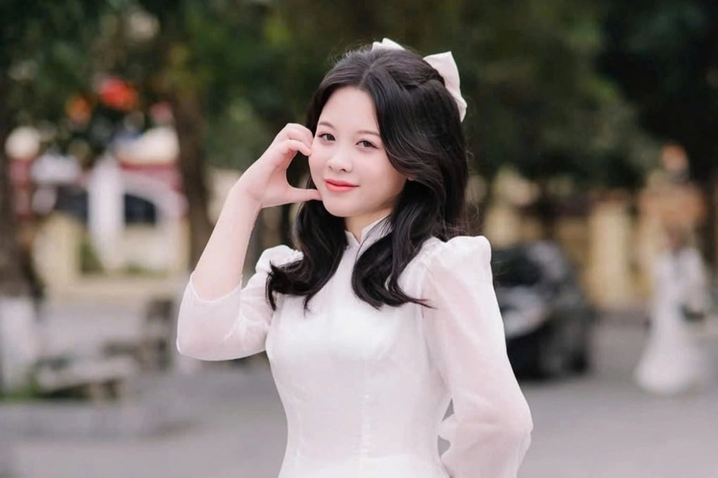 Female valedictorian with 3 points 10 in block A00 in Hung Yen dreams of becoming an entrepreneur - 1