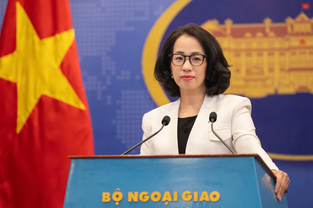 Người phát ngôn Phạm Thu Hằng