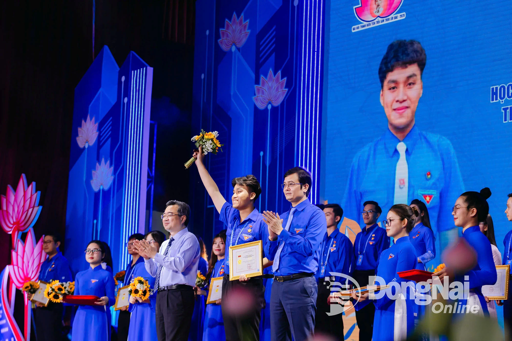 Em Nguyễn Trường Sơn được vinh danh Thanh niên tiêu biểu