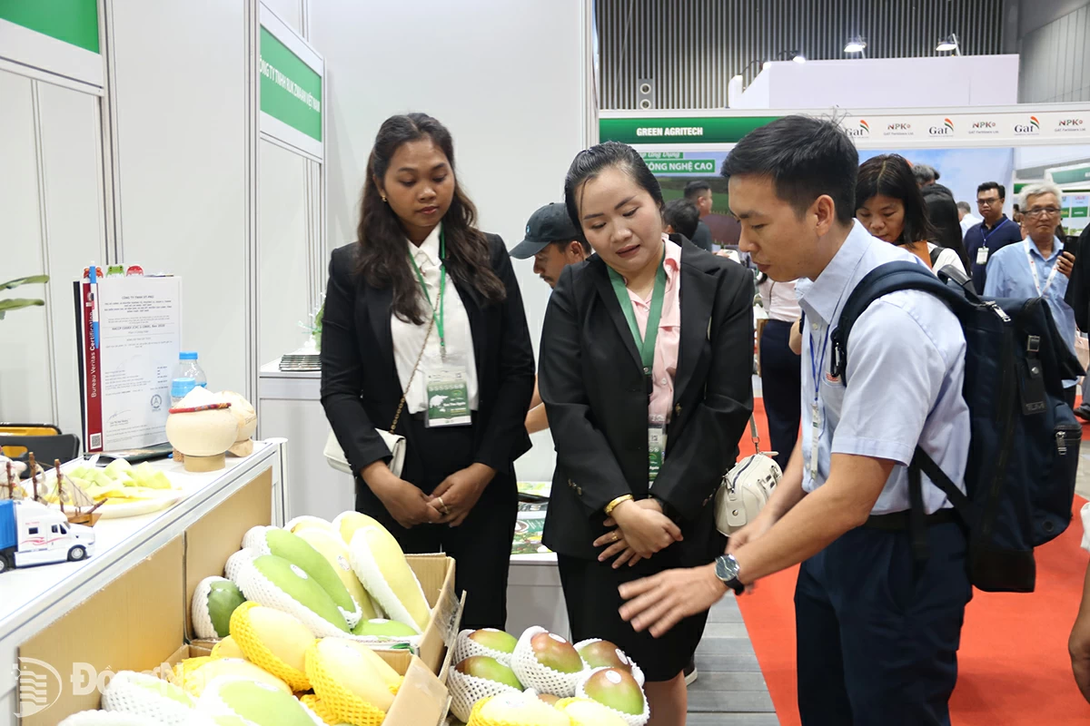 Các sản phẩm của doanh nghiệp
Đồng Nai tham gia một chương trình
xúc tiến thương mại.
Ảnh: VĂN GIA