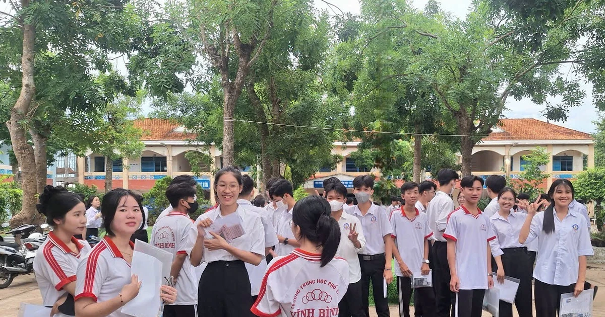 An Giang មានការប្រឡងចំនួន 326 ដោយមាន 10 ពិន្ទុក្នុងការប្រឡងសញ្ញាបត្រមធ្យមសិក្សាទុតិយភូមិឆ្នាំ 2025