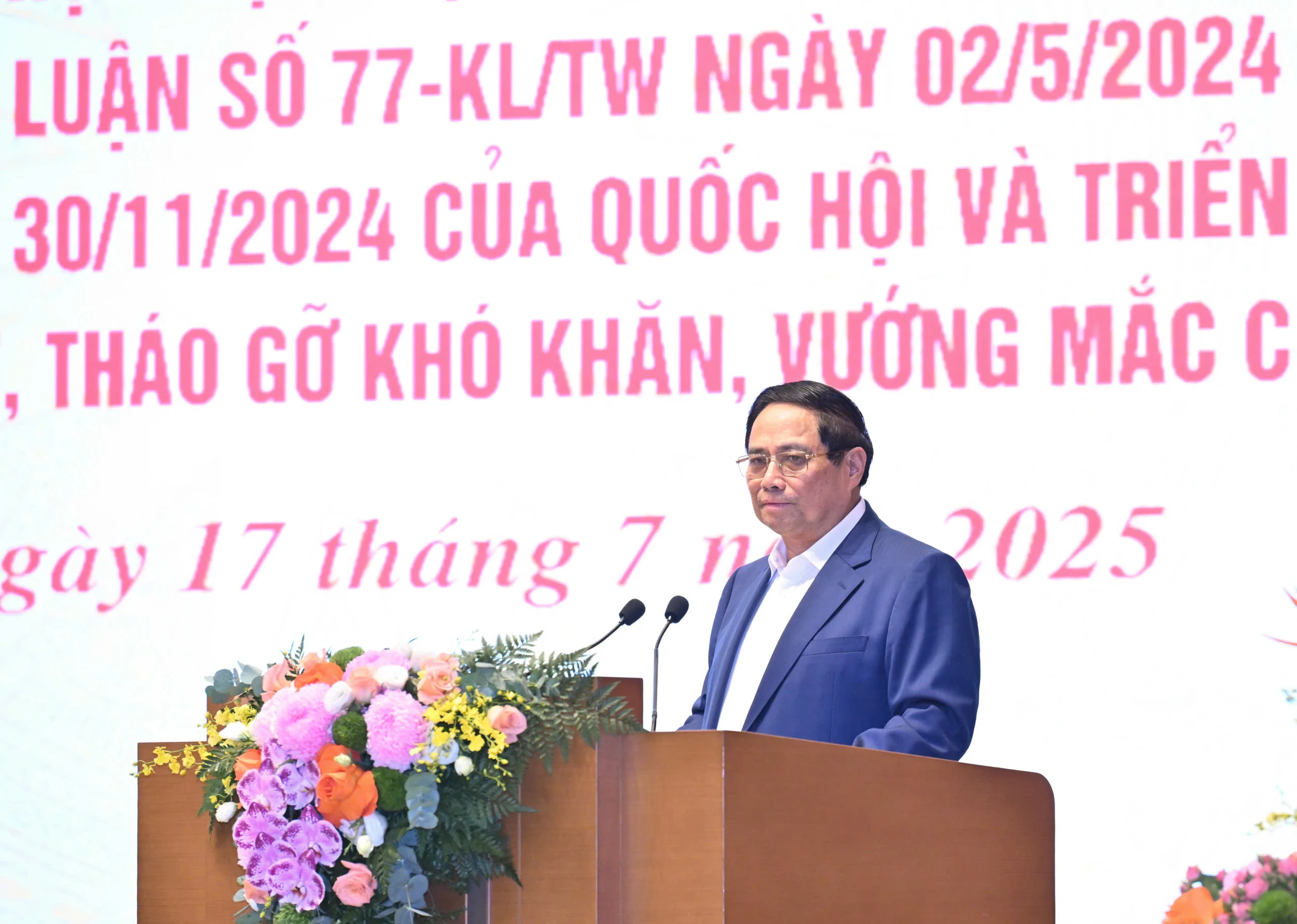Tháo gỡ khó khăn, vướng mắc cho các dự án, đất đai
