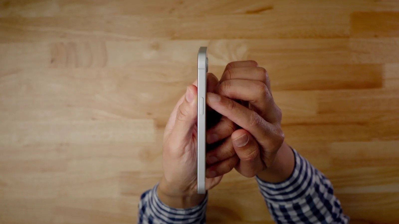iPhone man hinh gap anh 4