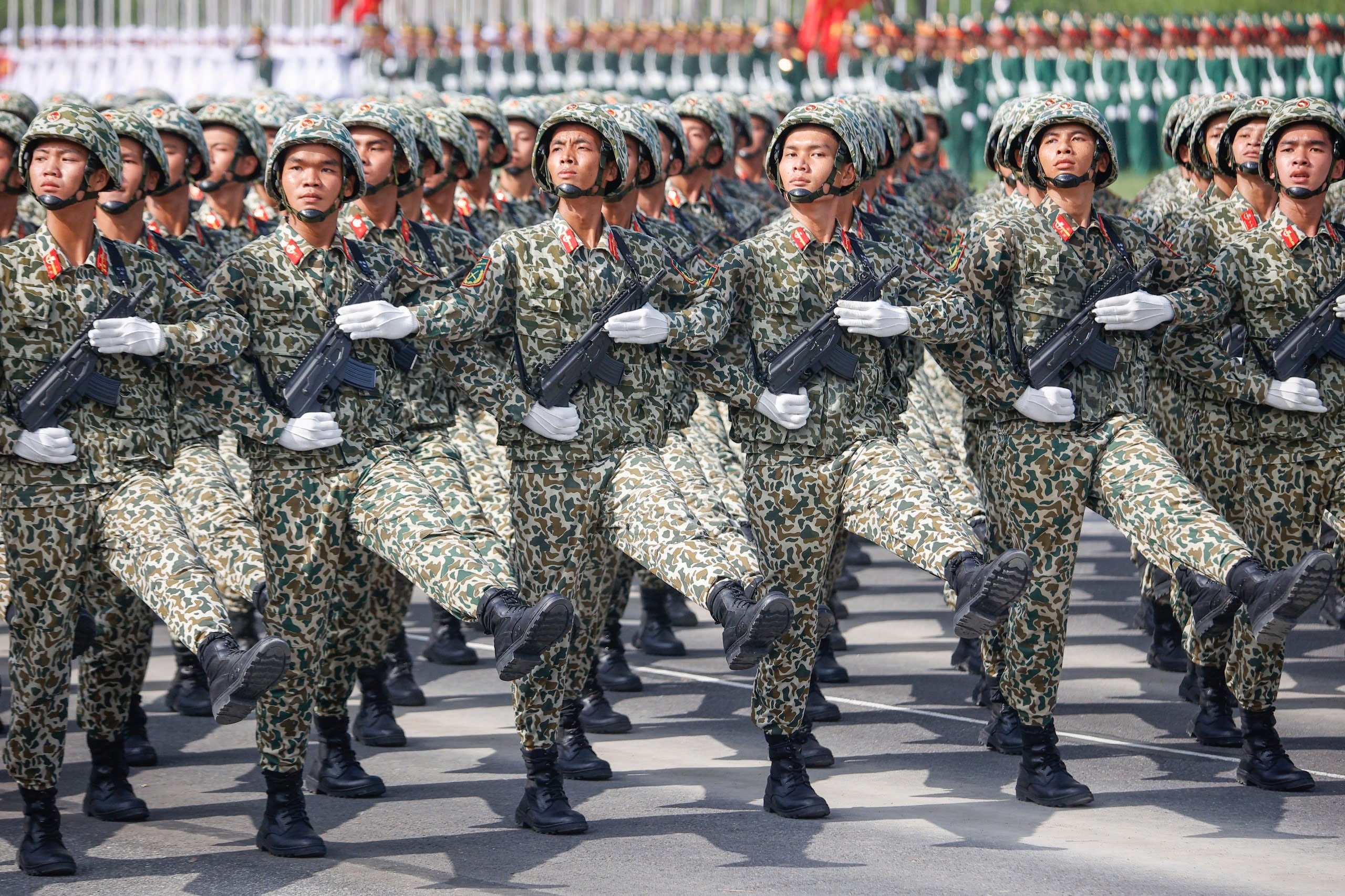 Mãn nhãn buổi diễu binh 15 . 000 Chiến sĩ công an và quân đội hợp luyện - Ảnh 18.