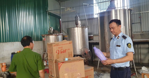 Fined 180 million VND for company producing fake laundry detergent and dishwashing liquid of famous brands