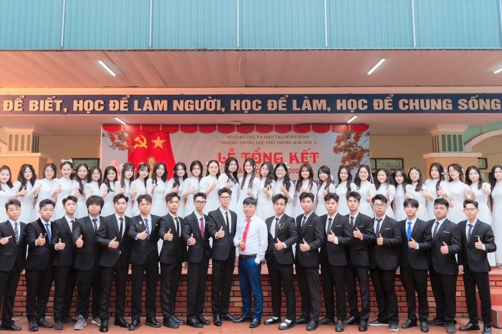 Lớp học có thủ khoa toàn quốc, bội thu điểm 10 ở Ninh Bình - 4