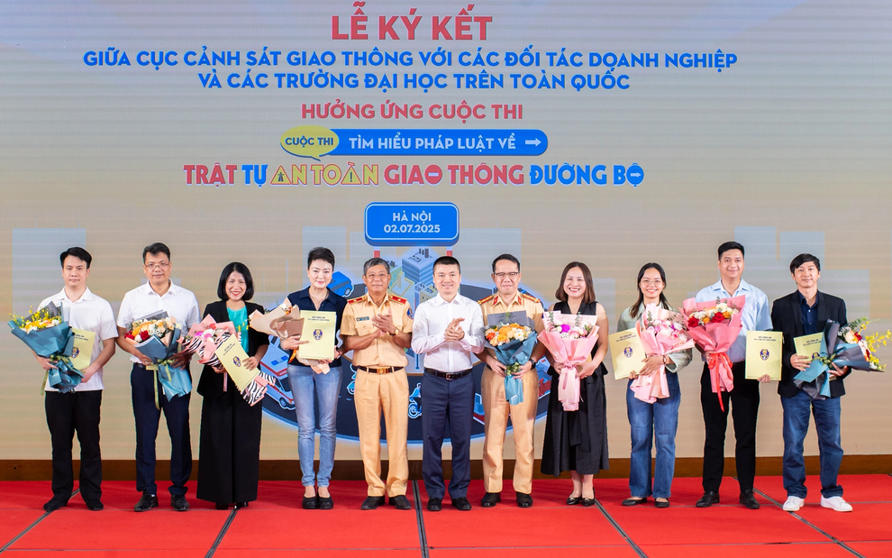 Hàng nghìn tài xế BE đạt huy hiệu “Tay lái vàng chuẩn 5 sao” - 1