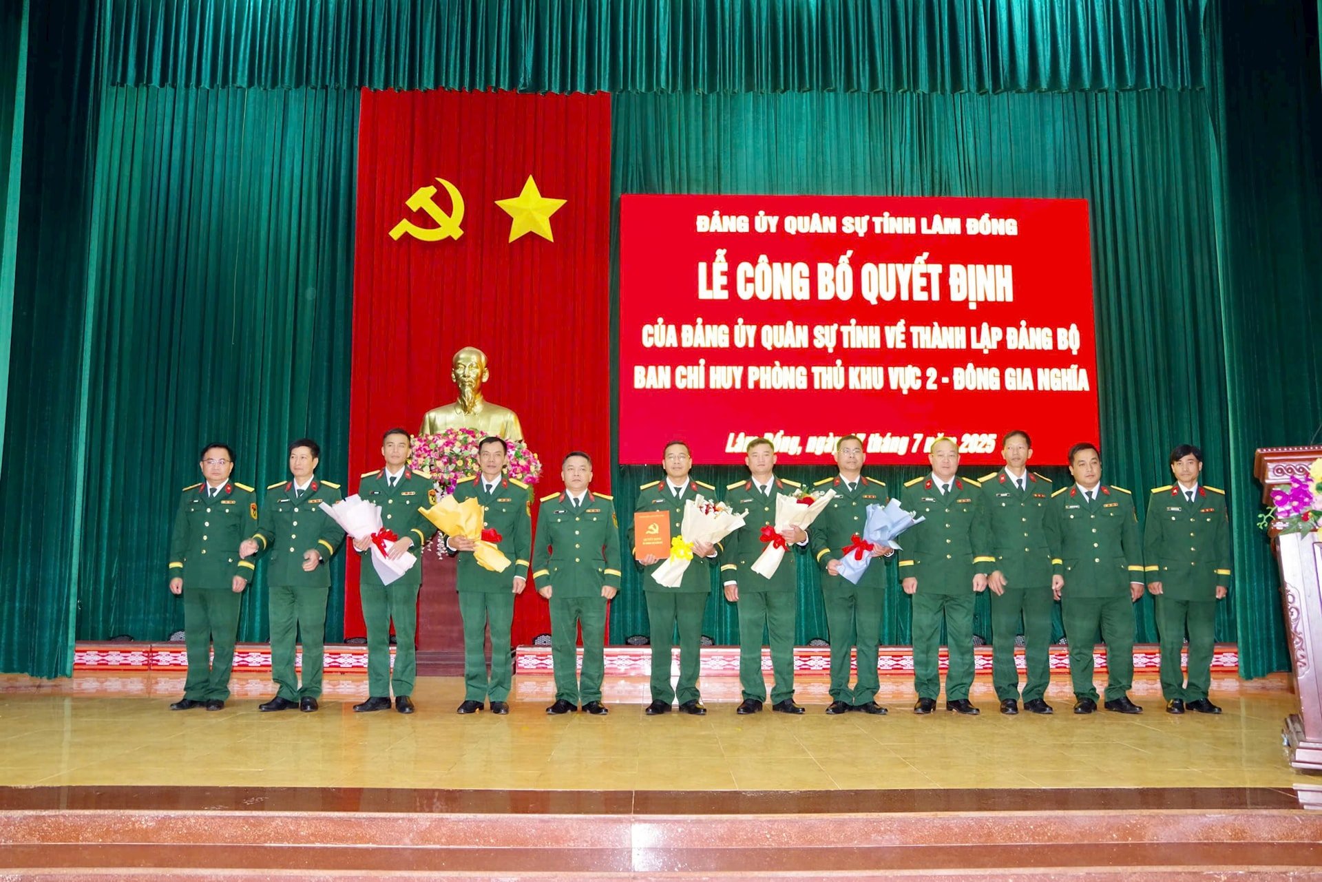 z6812427421419_9102c57cbbbc0c89842695172d4ace86.jpg