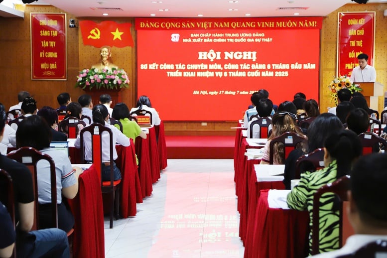 Chuyển đổi số mạnh mẽ, ứng dụng công nghệ hiện đại trong xuất bản - Ảnh 1.