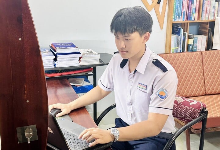 Huy sẽ theo học trường Đại học Bách khoa TP.HCM trong tương lai.