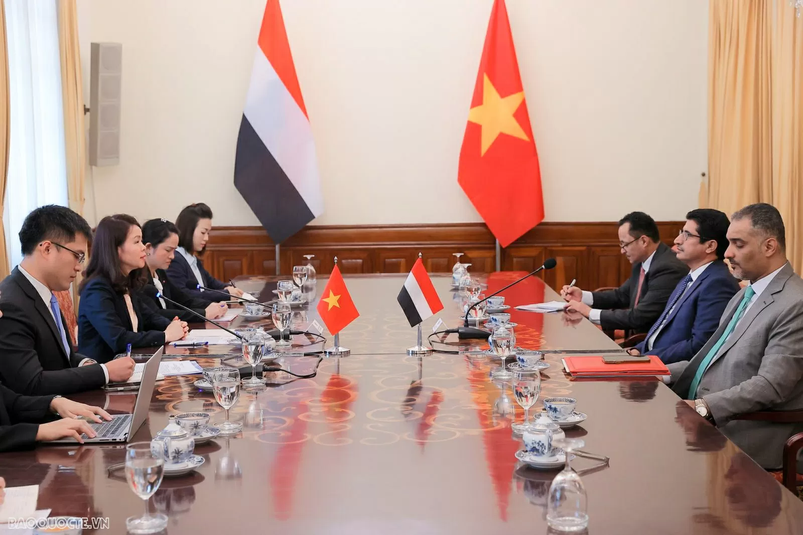 Yemen đề nghị Việt Nam hỗ trợ doanh nghiệp nước này sang họ tập