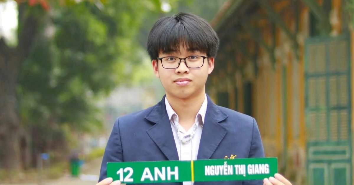 Thủ Khoa 'kép' Nguyễn Việt Hưng: Quả ngọt từ chương trình giáo dục phổ thông mới