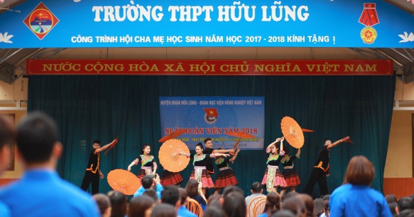 Lang Son ចំណាយ​ច្រើន​ដើម្បី​អញ្ជើញ​គ្រូ​ក្មេងៗ​មក​បង្រៀន
