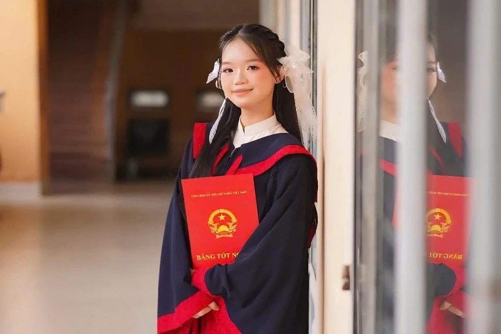 Nữ sinh “em không muốn đơn độc đạt 27,75 điểm khối A00 - 1