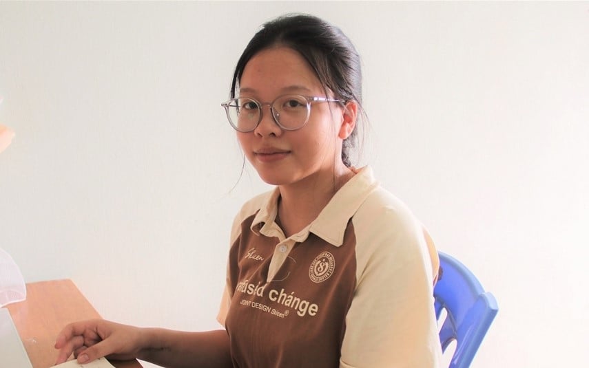 Thủ khoa khối A00 toàn quốc Nguyễn Diệu Linh: Tự học để bứt phá