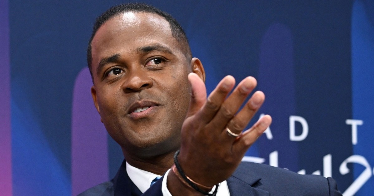 តើ​គ្រូ​បង្វឹក Kluivert និយាយ​យ៉ាង​ណា​ពេល​ក្រុម​ឥណ្ឌូណេស៊ី​ប៉ះ​អារ៉ាប៊ីសាអូឌីត និង​អ៊ីរ៉ាក់?