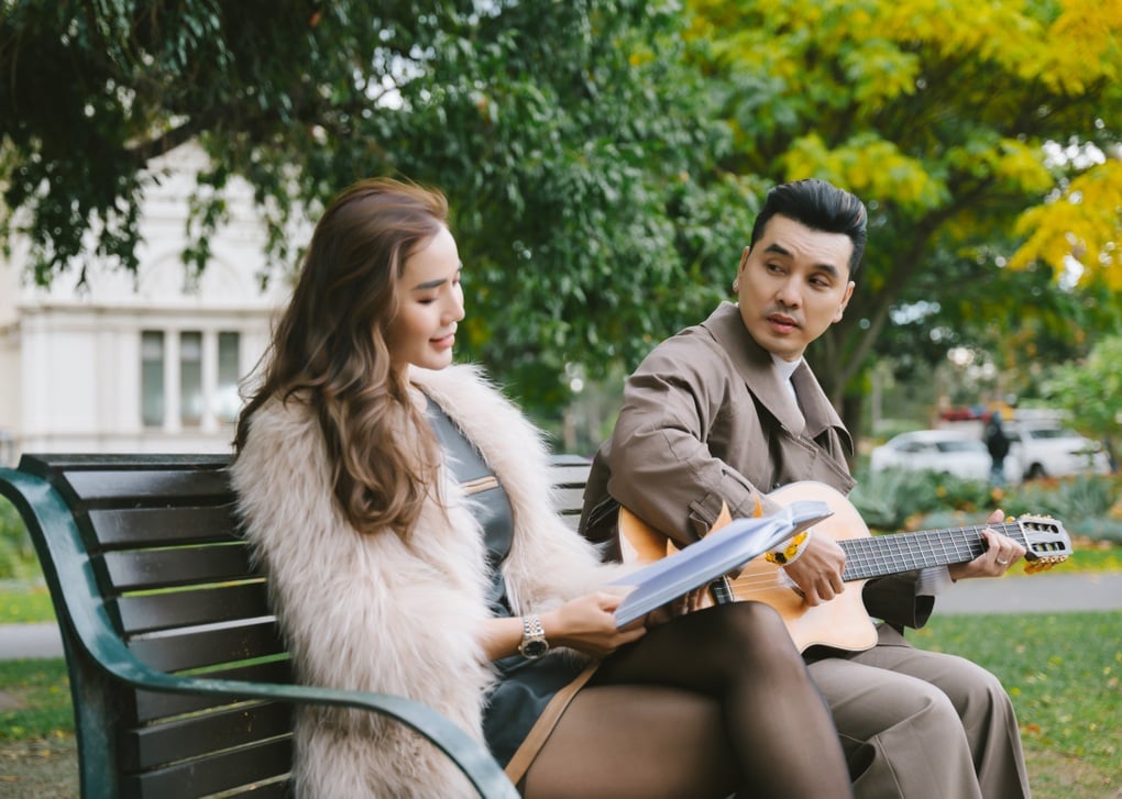 Ưng Hoàng Phúc - Kim Cương gặp sự cố xe giữa thời tiết lạnh ở Australia - 1