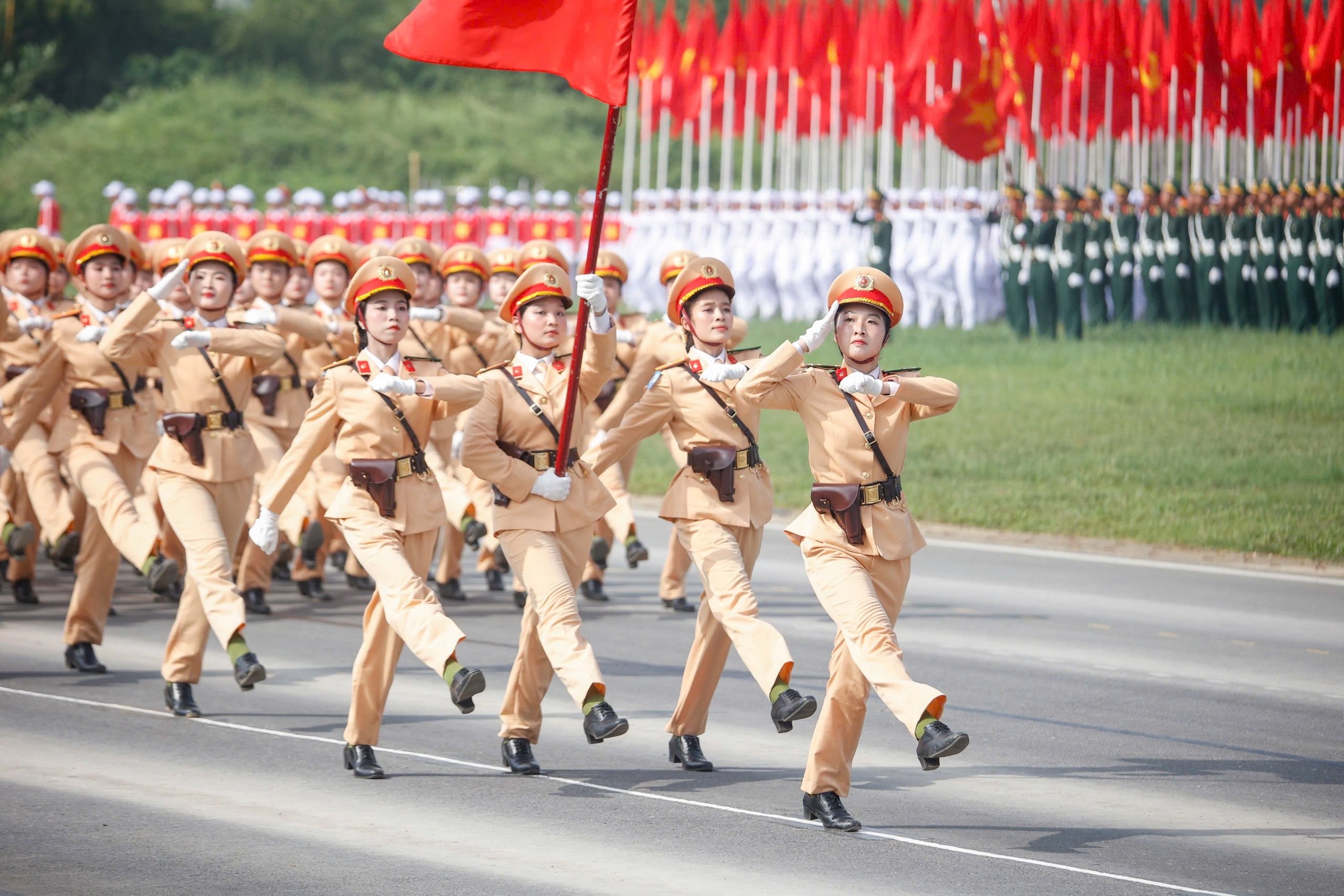 Mãn nhãn buổi diễu binh 15 . 000 Chiến sĩ công an và quân đội hợp luyện - Ảnh 22.