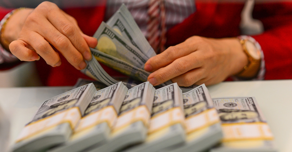 Over 5.2 billion USD in remittances to Ho Chi Minh City in the first half of 2025