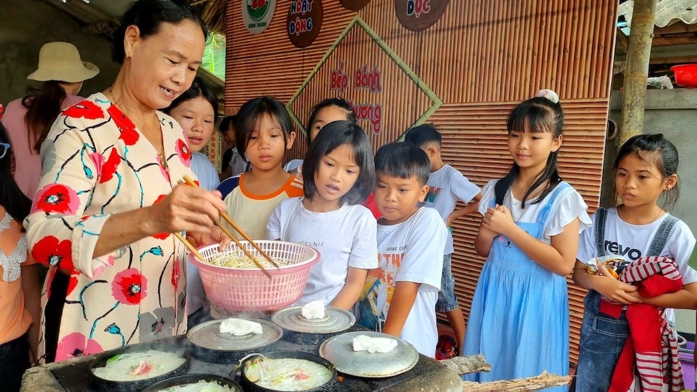 មេរៀនទី១-ការរួមដៃគ្នានាំយកវប្បធម៌ប្រពៃណីចូលសាលា-រូបថត២