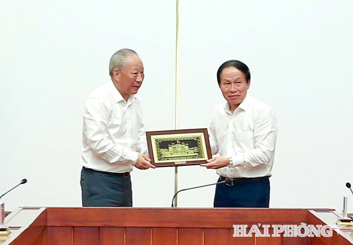 le-tien-chau-43.jpg