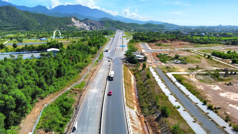 Thêm 2 tuyến cao tốc đáp ứng tiến độ, đảm bảo thông xe trong năm 2025- Ảnh 1.