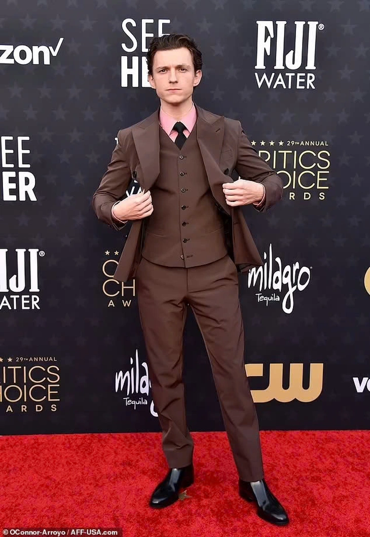 Tom Holland - Ảnh 4.